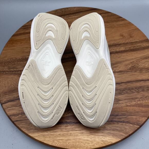 APL Cream Athletic Shoes - Picture 7 of 8